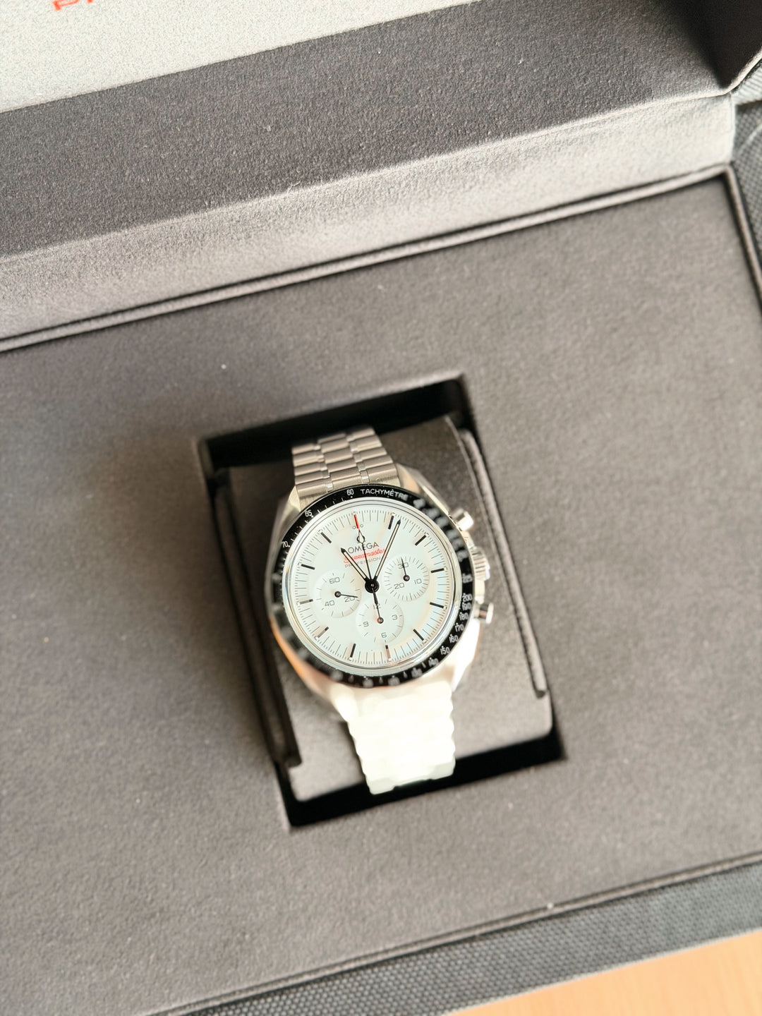 OMEGA Speedmaster Moonwatch Professional - 42mm